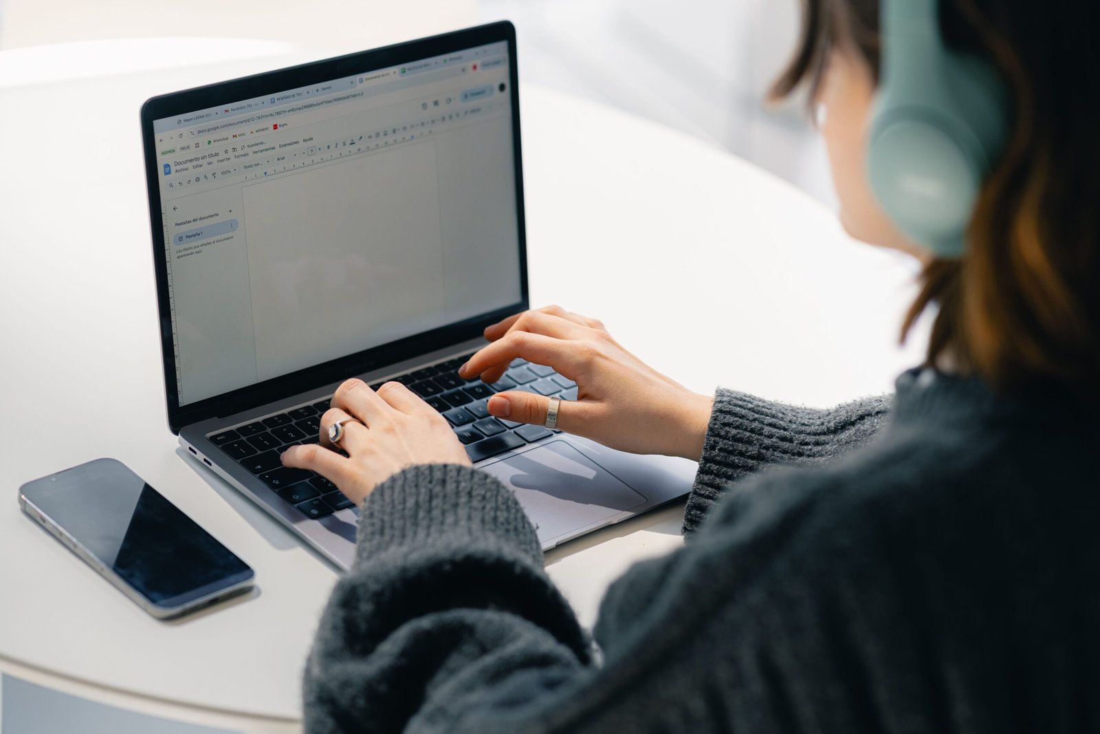 Transcription Jobs کیا ہیں؟ اردو اور انگریزی آڈیو کو Text میں تبدیل کرکے آن لائن کام کیسے حاصل کریں؟